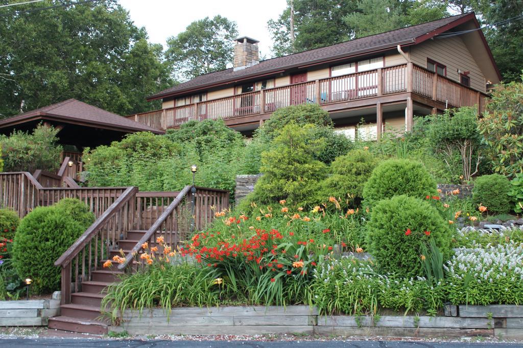 Cliff Dwellers Inn 2*
