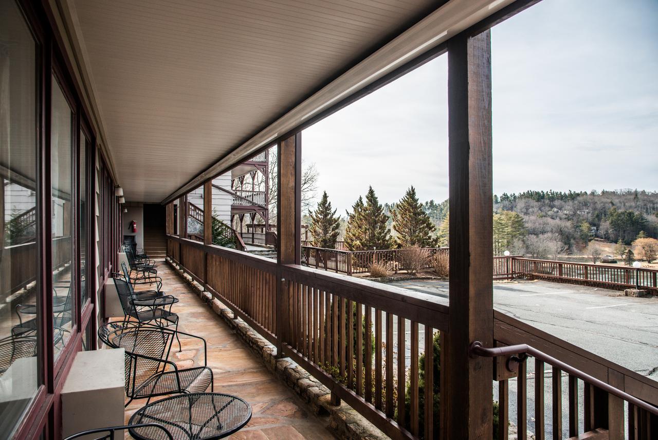 Inn Cliff Dwellers